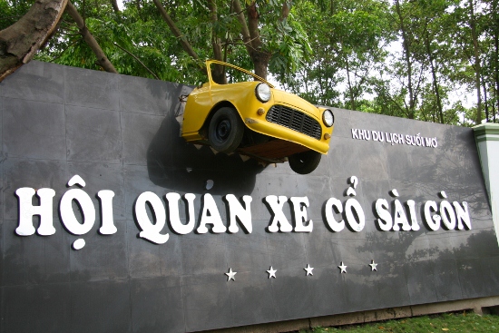 Xả xì-trét nơi hội quán xe cổ “vùng sâu vùng xa” sát nách Sài Gòn